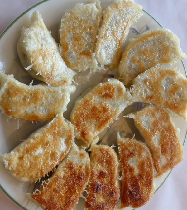 煎饺 (鸡肉，牛肉，蔬菜，三鲜，鱼肉，羊肉)