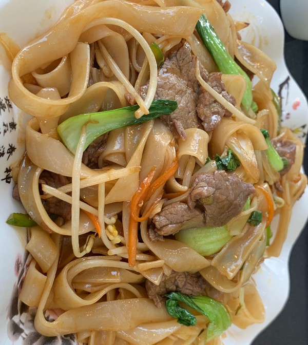 鸡肉 or 牛肉炒河粉